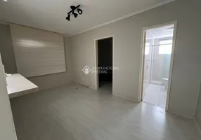 Foto 1 de Apartamento com 1 Quarto à venda, 41m² em Passo da Areia, Porto Alegre