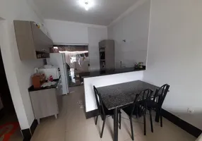 Foto 1 de Casa com 2 Quartos à venda, 64m² em Residencial Barravento, Goiânia