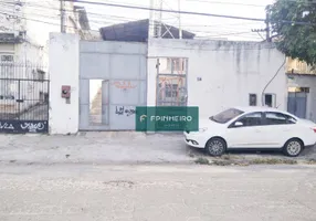 Foto 1 de Galpão/Depósito/Armazém para alugar, 442m² em Encantado, Rio de Janeiro