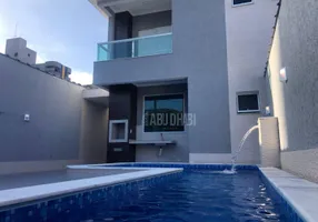 Foto 1 de Sobrado com 3 Quartos à venda, 135m² em Vila Tupi, Praia Grande