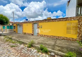 Foto 1 de Casa com 4 Quartos à venda, 120m² em Boa Esperança, Parnamirim