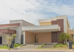 Foto 1 de Casa com 4 Quartos à venda, 300m² em Barreiros, São José