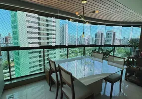 Foto 1 de Apartamento com 3 Quartos à venda, 132m² em Boa Viagem, Recife