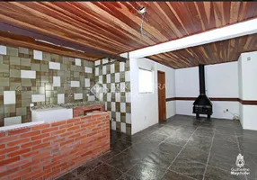 Foto 1 de Casa com 3 Quartos à venda, 400m² em Passo da Areia, Porto Alegre