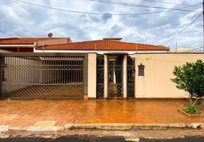 Foto 1 de Casa com 3 Quartos à venda, 290m² em Agua Fria, Chapada dos Guimarães