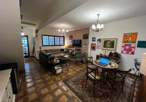 Foto 1 de Sobrado com 4 Quartos à venda, 140m² em Vila Cordeiro, São Paulo
