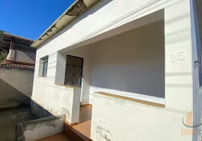 Foto 1 de Casa com 2 Quartos à venda, 250m² em Santa Cruz, Conselheiro Lafaiete