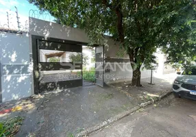 Foto 1 de Casa com 2 Quartos à venda, 121m² em Jardim Leblon, Campo Grande