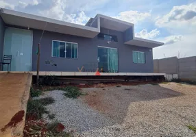 Foto 1 de Casa com 2 Quartos à venda, 400m² em Centro, Itatiaiuçu