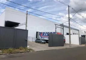 Foto 1 de Galpão/Depósito/Armazém para alugar, 730m² em Parque Novo Mundo, São Carlos