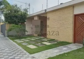 Foto 1 de Casa com 3 Quartos para alugar, 85m² em Centro, Jacareí
