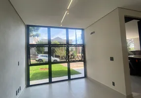 Foto 1 de Casa de Condomínio com 4 Quartos para alugar, 225m² em Esperanca, Londrina