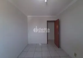 Foto 1 de Apartamento com 3 Quartos à venda, 80m² em Alto Umuarama, Uberlândia