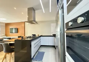 Foto 1 de Apartamento com 1 Quarto à venda, 58m² em Centro, Guarapari