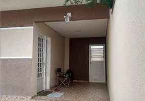 Foto 1 de Casa com 3 Quartos à venda, 133m² em Conjunto Habitacional Vila Réggio, Campinas