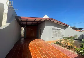 Foto 1 de Casa com 3 Quartos à venda, 150m² em Veraliz, Londrina