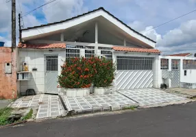 Foto 1 de Casa com 4 Quartos à venda, 300m² em Nova Cidade, Manaus