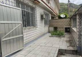 Foto 1 de Casa com 4 Quartos à venda, 400m² em Piedade, Rio de Janeiro