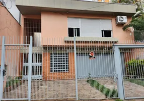 Foto 1 de Casa com 3 Quartos à venda, 360m² em Petrópolis, Porto Alegre