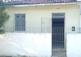 Foto 1 de Casa com 4 Quartos para alugar, 60m² em Arruda, Recife