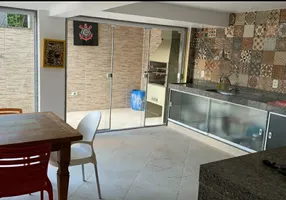 Foto 1 de Casa de Condomínio com 4 Quartos à venda, 135m² em Agriões, Teresópolis