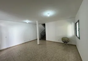 Foto 1 de Sobrado com 3 Quartos à venda, 151m² em Alto Ipiranga, Mogi das Cruzes