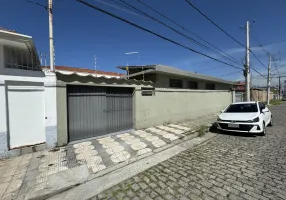 Foto 1 de Casa com 2 Quartos para alugar, 71m² em Vila Mogilar, Mogi das Cruzes