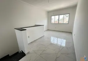 Foto 1 de Casa com 2 Quartos à venda, 68m² em Areia Branca, Santos
