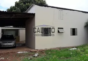 Foto 1 de Casa com 2 Quartos à venda, 75m² em Tubalina, Uberlândia