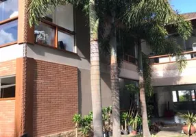 Foto 1 de Casa com 4 Quartos à venda, 280m² em Cascatinha, Nova Friburgo