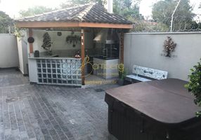 Foto 1 de Sobrado com 3 Quartos à venda, 216m² em Jardim Petrópolis, São Paulo