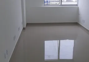 Foto 1 de Sala Comercial para alugar, 23m² em Todos os Santos, Rio de Janeiro