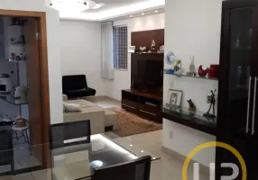 Foto 1 de Casa com 3 Quartos à venda, 120m² em Castelo, Belo Horizonte