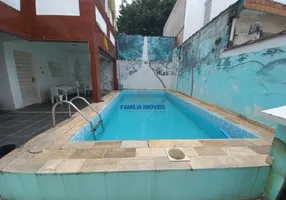 Foto 1 de Sobrado com 5 Quartos à venda, 275m² em São Jorge, Santos