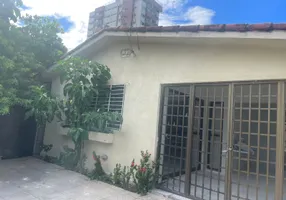 Foto 1 de Casa com 3 Quartos para alugar, 130m² em Imbiribeira, Recife