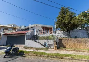 Foto 1 de Casa com 3 Quartos à venda, 280m² em Jardim Itú Sabará, Porto Alegre