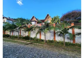 Foto 1 de Casa com 3 Quartos à venda, 370m² em Barra do Imbuí, Teresópolis