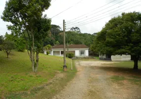 Foto 1 de Fazenda/Sítio com 3 Quartos à venda, 200m² em Chácara Rincao, Cotia