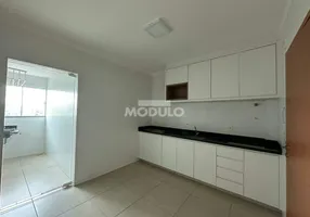Foto 1 de Apartamento com 3 Quartos para alugar, 110m² em Tubalina, Uberlândia