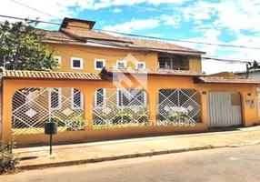 Foto 1 de Sobrado com 4 Quartos à venda, 205m² em Jardim Novo Mundo, Goiânia