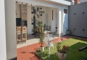 Foto 1 de Casa com 3 Quartos à venda, 210m² em Vila Mariza, São Bernardo do Campo