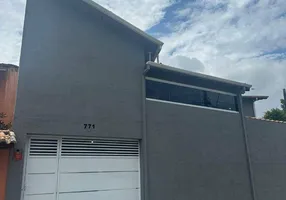 Foto 1 de Sobrado com 3 Quartos à venda, 160m² em Morro Do Algodao, Caraguatatuba