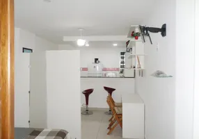 Foto 1 de Apartamento com 1 Quarto para venda ou aluguel, 30m² em Centro, Niterói