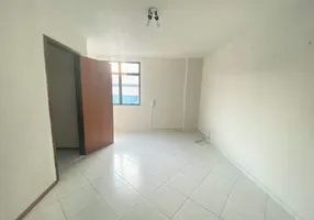 Foto 1 de Sala Comercial para alugar, 29m² em  Vila Valqueire, Rio de Janeiro