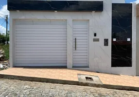 Foto 1 de Casa com 2 Quartos à venda, 150m² em Mangabeira, Feira de Santana