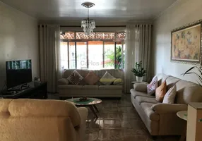 Foto 1 de Sobrado com 4 Quartos à venda, 227m² em Vila Amália, São Paulo