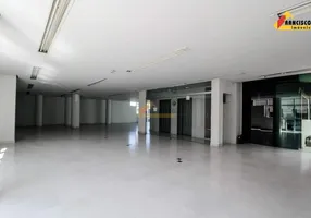Foto 1 de Sala Comercial para alugar, 348m² em Centro, Divinópolis