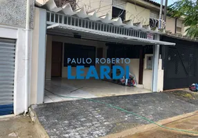 Foto 1 de Sobrado com 3 Quartos para alugar, 150m² em Campo Belo, São Paulo