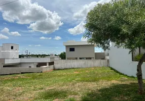 Foto 1 de Lote/Terreno à venda, 270m² em , Álvares Machado