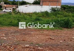 Foto 1 de Lote/Terreno à venda, 200m² em Independência, Montes Claros